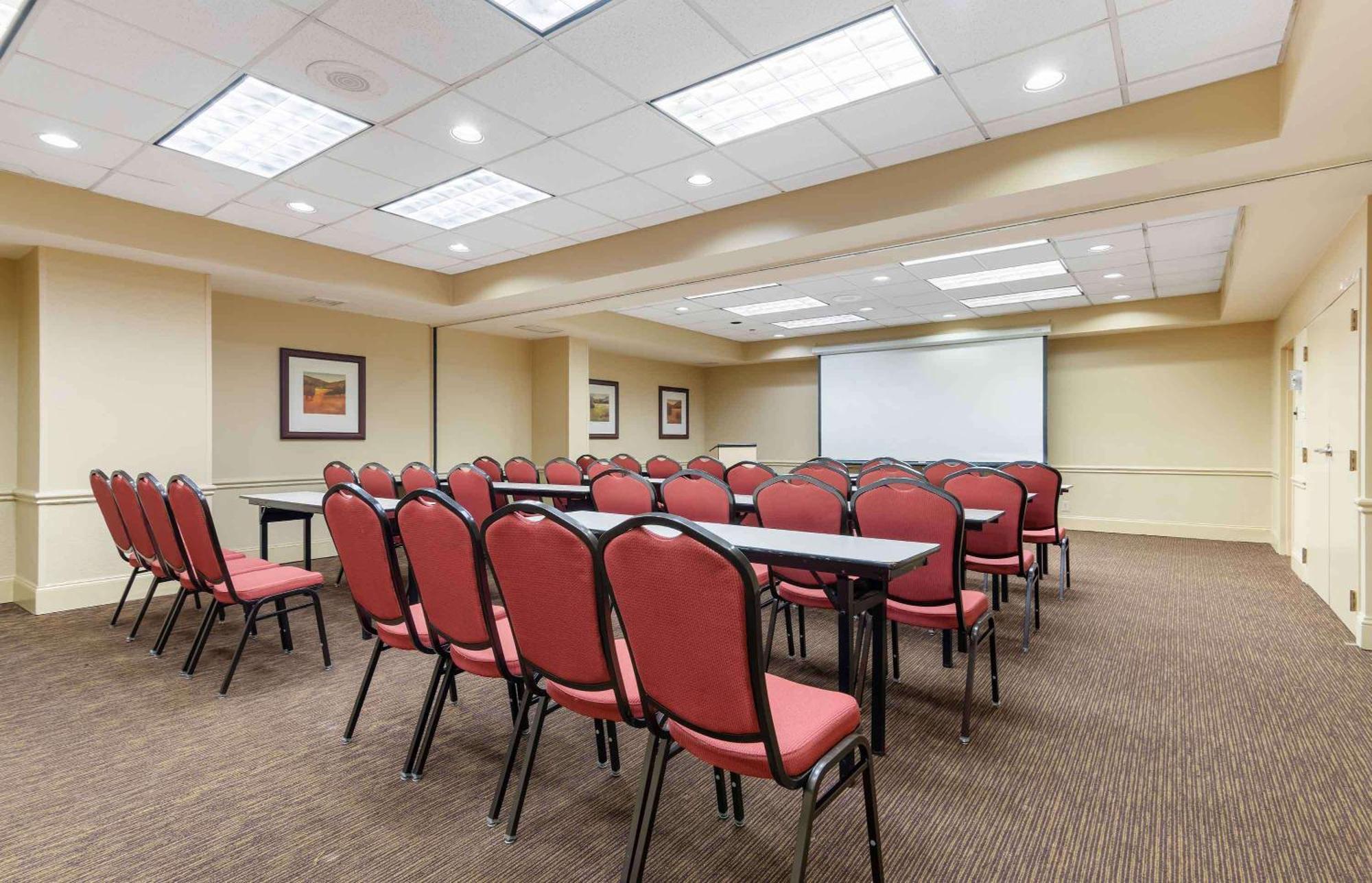 דולות' Extended Stay America Suites - Atlanta - Gwinnett Place מראה חיצוני תמונה